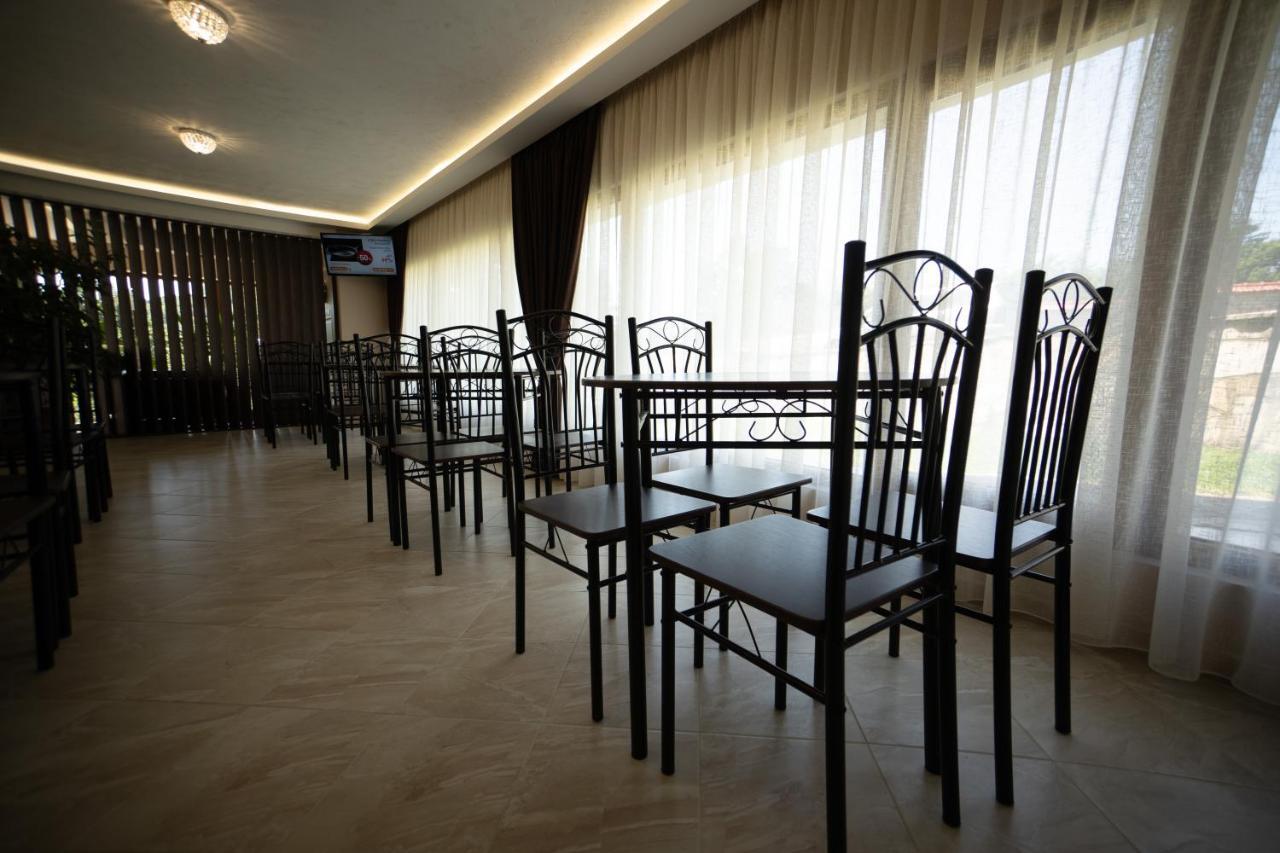 Hotel Velista Вонешта-Вода Экстерьер фото