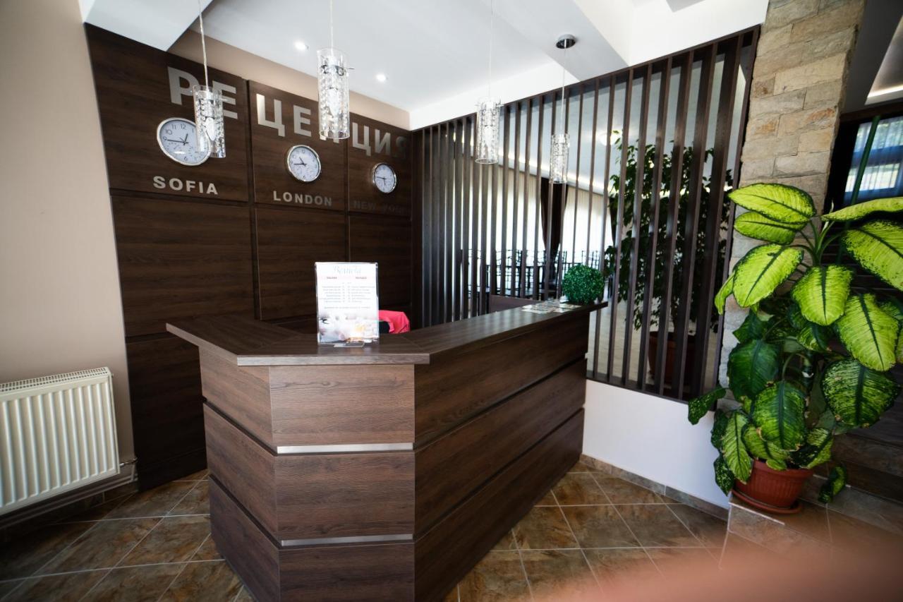 Hotel Velista Вонешта-Вода Экстерьер фото